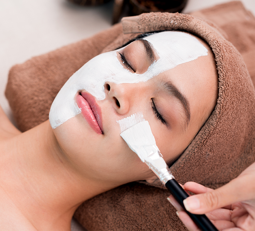 HYDRALESSENCE FACIAL
